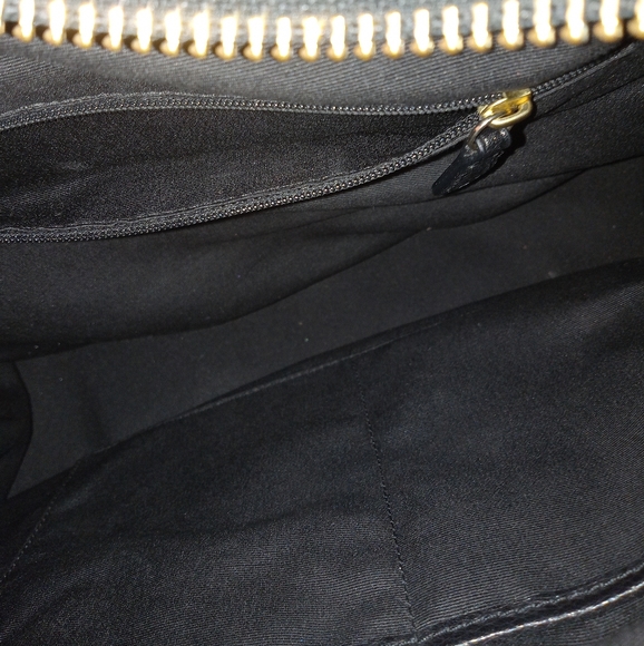 Black leather Coach Purse - Picture 3 of 3